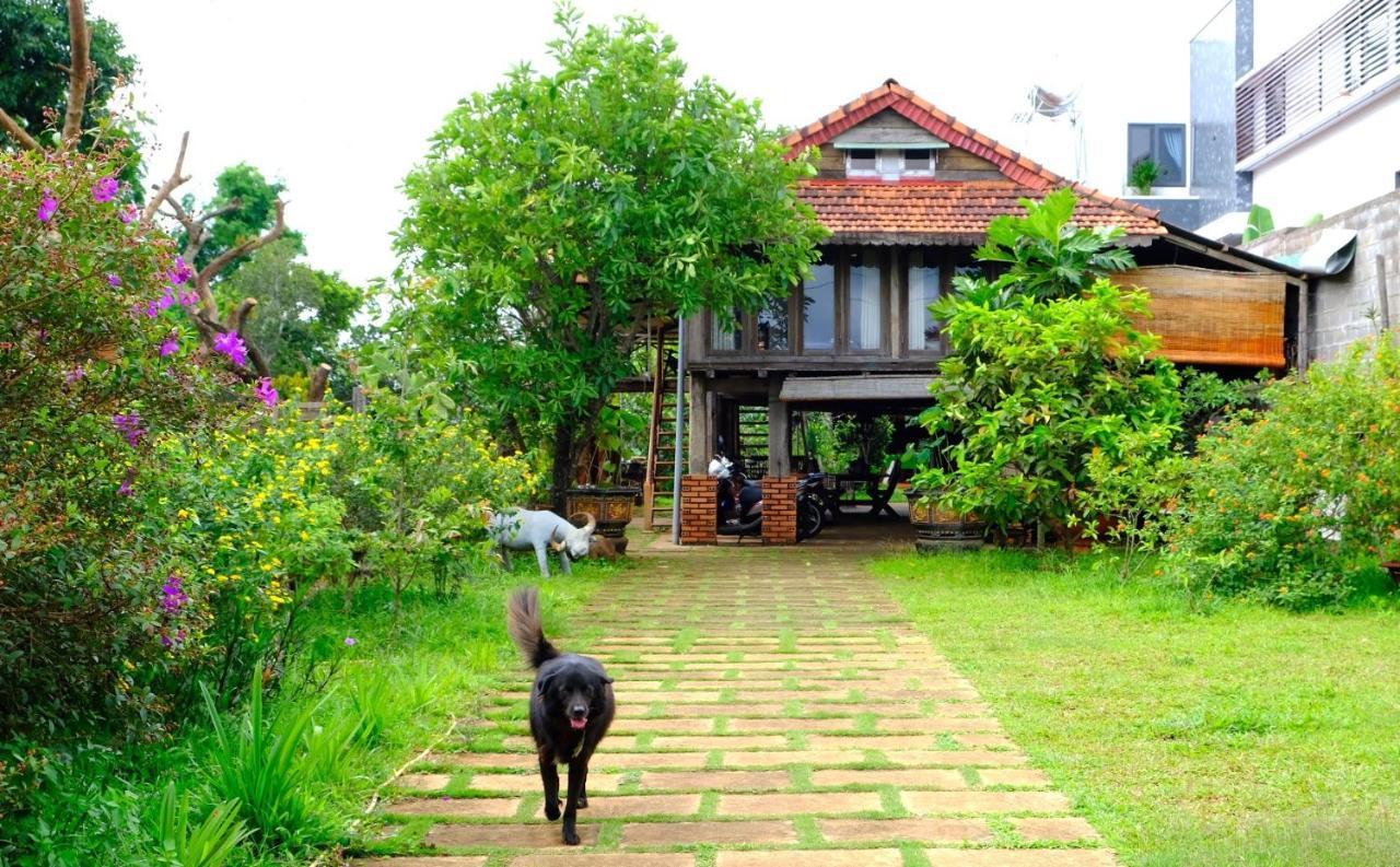 Plei Homestay & Cafe Pleiku Exterior foto