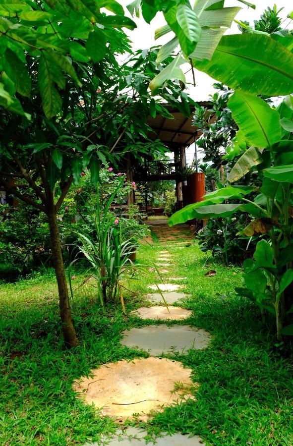 Plei Homestay & Cafe Pleiku Exterior foto